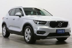 2021 Volvo XC40 T4 Momentum