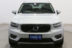 2021 Volvo XC40 T4 Momentum