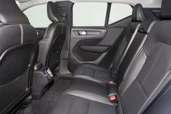 2021 Volvo XC40 T4 Momentum