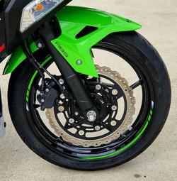 2022 Kawasaki Ninja 400 (EX400G) Ninja Green