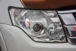 2015 Mitsubishi Pajero GLX