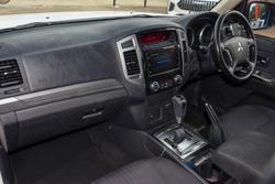 2015 Mitsubishi Pajero GLX