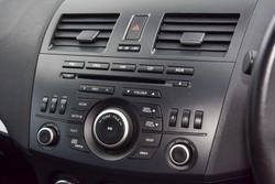 2013 Mazda 3 Maxx Sport