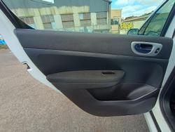 2005 Peugeot 307 XS T5 MY04 White