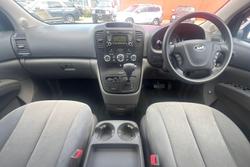 2013 Kia Grand Carnival Si