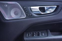 2021 Volvo XC60 T6 R-Design