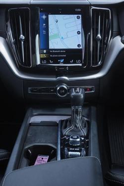 2021 Volvo XC60 T6 R-Design