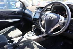 2020 Nissan Navara ST-X