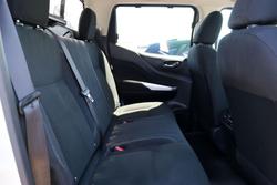 2020 Nissan Navara ST-X D23 Series 4 4X4 Dual Range Brilliant Silver