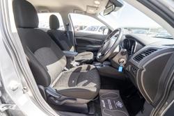 2021 Mitsubishi ASX ES