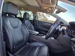 2019 Holden Calais V