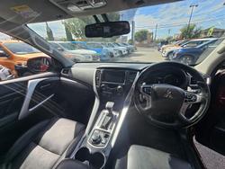 2017 Mitsubishi Pajero Sport GLS