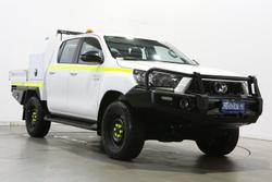 2025 Toyota Hilux SR