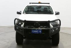 2025 Toyota Hilux SR