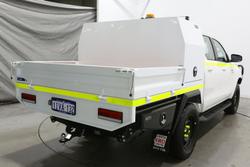 2025 Toyota Hilux SR