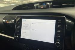 2025 Toyota Hilux SR