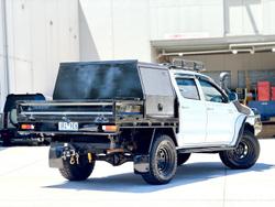 2010 Toyota Hilux SR KUN26R MY10 4X4 Glacier White