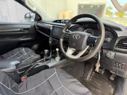 2015 Toyota Hilux SR GUN126R 4X4 Dual Range Glacier White