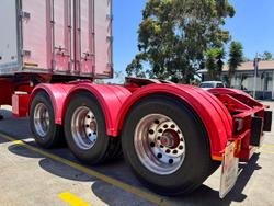 2012 Maxitrans St3 Lead A 12 Pallet High Cube Reefer Stacker