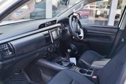 2017 Toyota Hilux SR