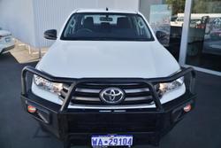 2017 Toyota Hilux SR