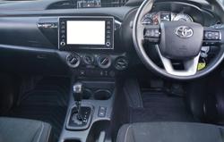 2024 Toyota Hilux SR