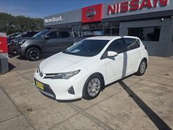 2014 TOYOTA COROLLA ZRE182R ASCENT 1.8L 4Cyl MULTI POINT F/INJ CVT AUTO 7 SP SEQUENTIAL 5D HATCHBACK White