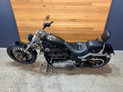2017 HARLEY-DAVIDSON FXSB SOFTAIL BREAKOUT