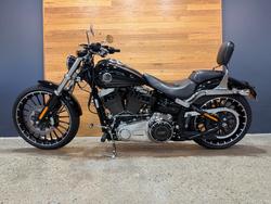 2017 HARLEY-DAVIDSON FXSB SOFTAIL BREAKOUT