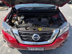 2019 Nissan Pathfinder ST-L