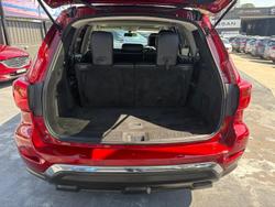 2019 Nissan Pathfinder ST-L