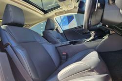 2024 Lexus ES ES300h Luxury