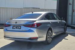 2024 Lexus ES ES300h Luxury