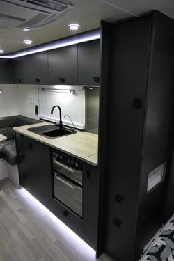 2023 Southern Cross Signature Series 22' Slide-Out