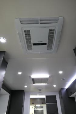 2023 Southern Cross Signature Series 22' Slide-Out