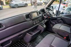 2023 Renault Master Pro 110kW