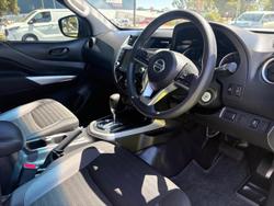 2022 Nissan Navara SL