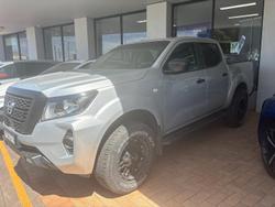 2022 Nissan Navara SL