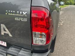 2017 Toyota Hilux SR5