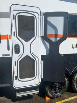 2019 Golf Tourer Bunk