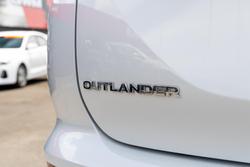 2023 Mitsubishi Outlander LS Black Edition