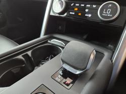 2022 Land Rover Discovery P360 R-Dynamic SE