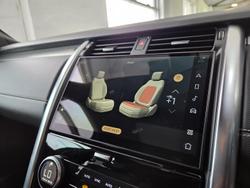 2022 Land Rover Discovery P360 R-Dynamic SE