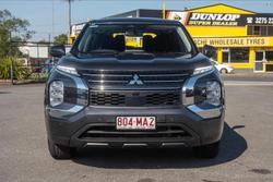 2024 Mitsubishi Outlander ES