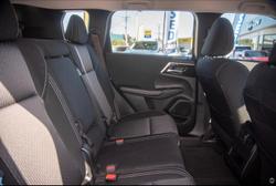 2024 Mitsubishi Outlander ES