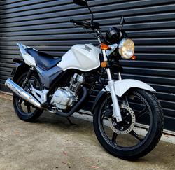 Honda CB125E