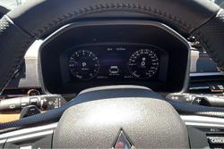 2023 Mitsubishi Outlander Exceed Tourer