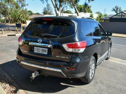 2016 Nissan Pathfinder ST