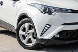 2019 Toyota C-HR NGX10R Crystal Pearl