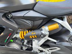 2024 DUCATI PANIGALE V2 Black